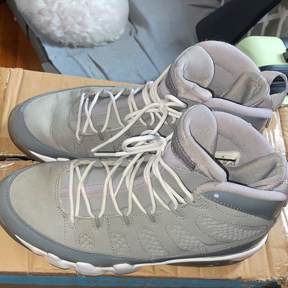 Jordan 9s size 8.5 in good condition - Picture 3 of 5